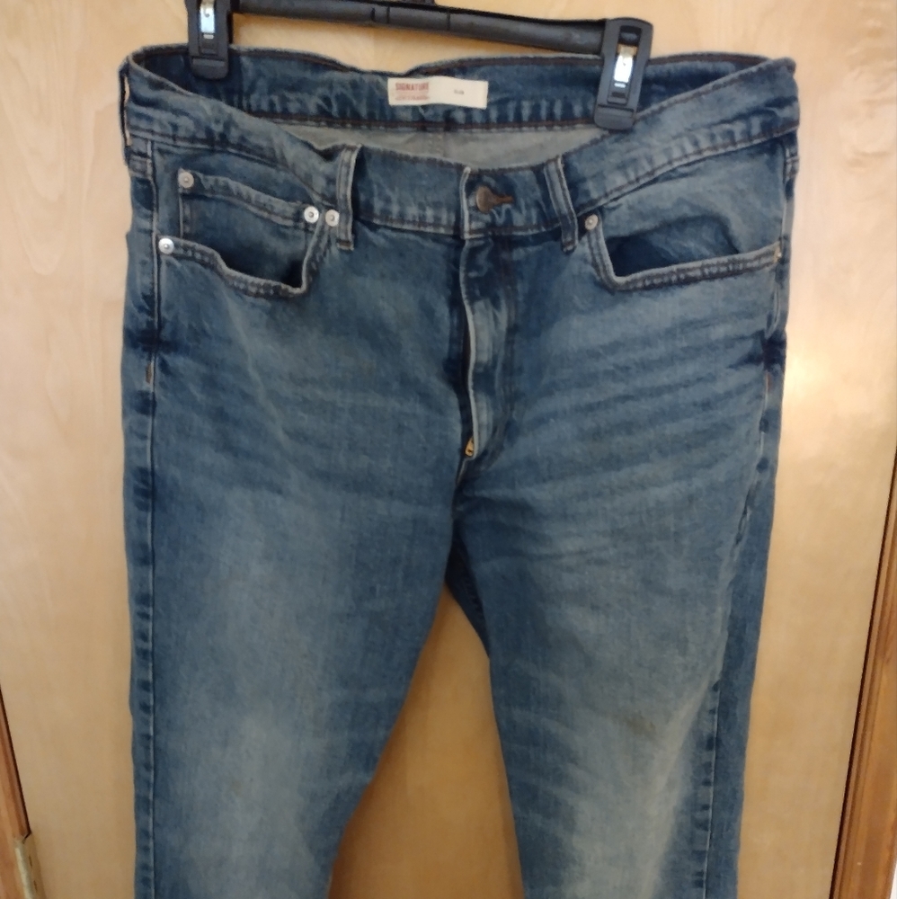 Levi's signature slim size 36 32